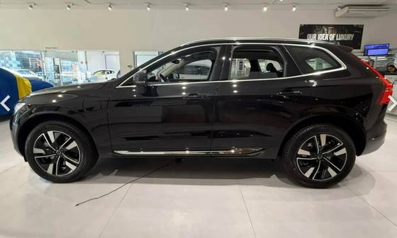 VOLVO XC60 2.0 T8 PHEV ULTRA AWD GEARTRONIC VOLVO XC60 2.0 T8 PHEV ULTRA AWD GEARTRONIC